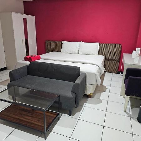 Mega Stay Near Mall Kelapa Gading Jakarta Exterior photo